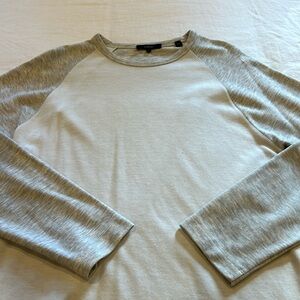 Vince Men’s longsleeve baseball crewneck size medium